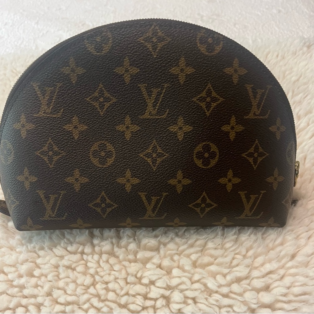 Authentic Louis Vuitton Trousse Demi Ronde Cosmetic Pouch
